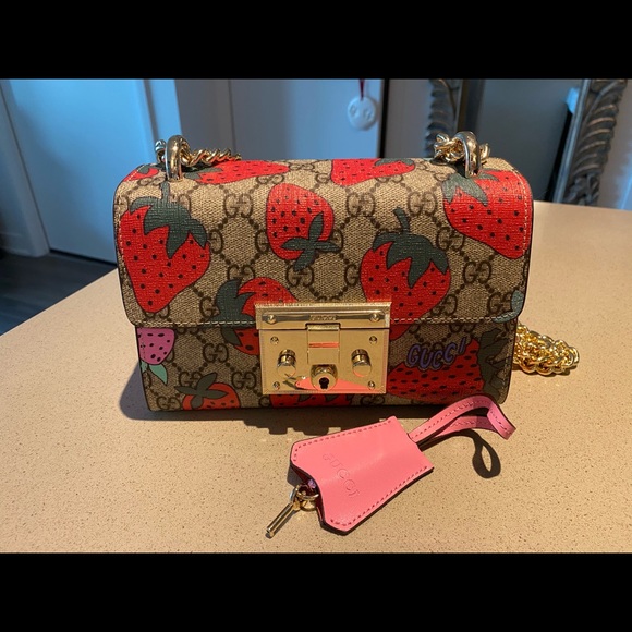 Gucci Handbags - Gucci GG PADLOCK Strawberry small shoulder bag